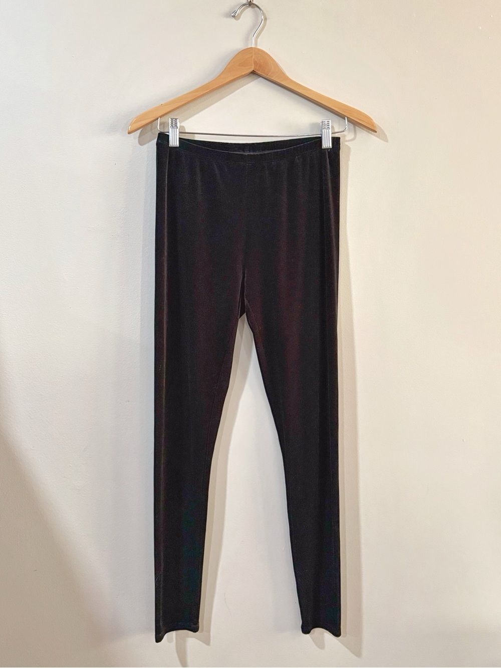 Eileen Fisher Women XS Black Velvet Leggings Minimalist Chic Quiet Luxury